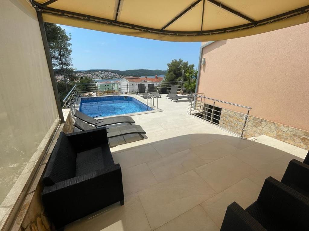 Villa Jelovic Trogir Exterior foto