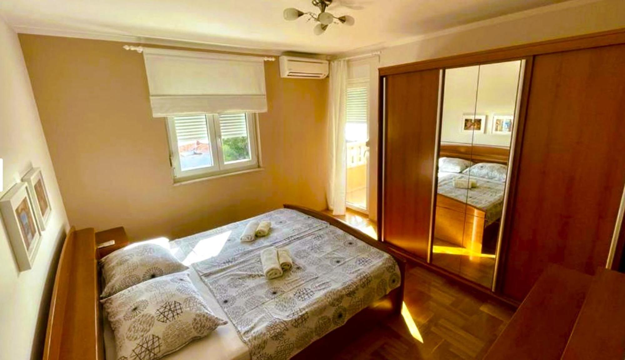 Villa Jelovic Trogir Exterior foto